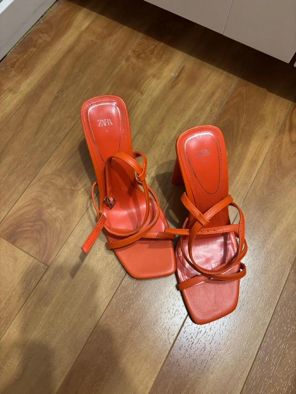 Zara Bright Orange Strappy Square-Toe Block Heel Sandals - Picture 2 of 4